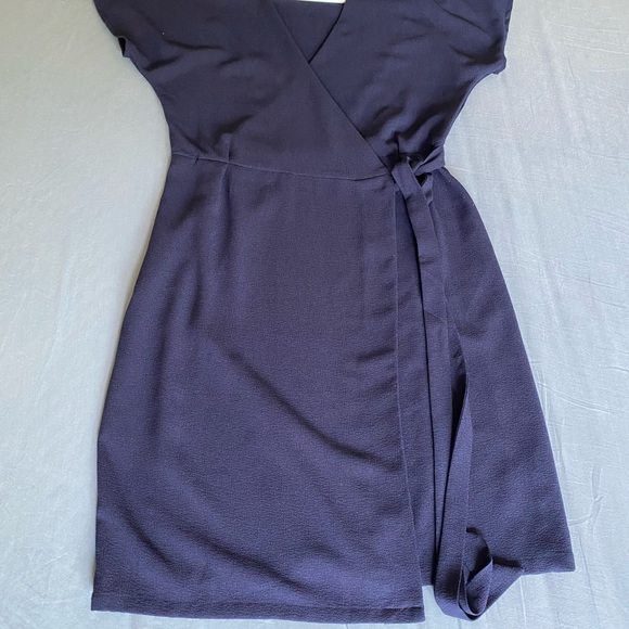 Navy blue colored wrap dress - size Xs - Picture 3 of 9